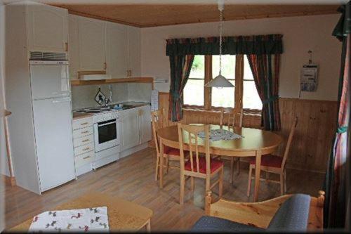 Two-Bedroom House,1048911259:JPEG