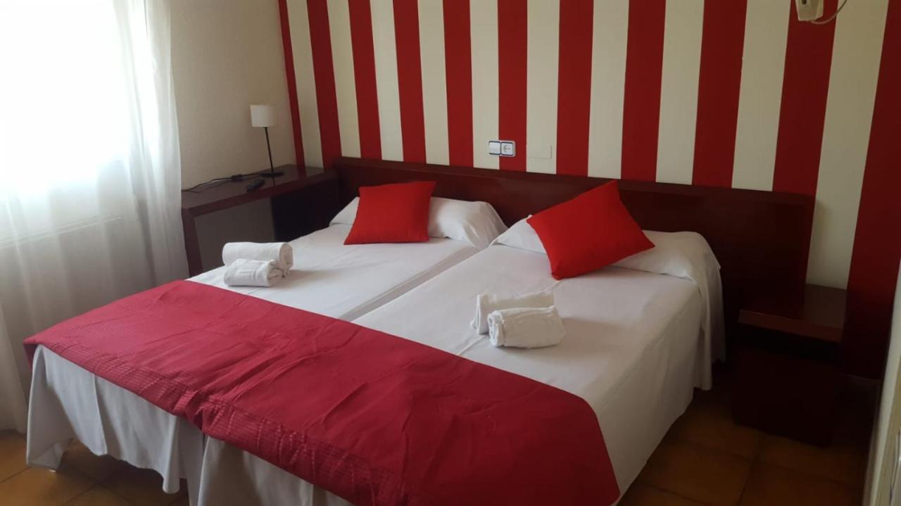 Double or Twin Room,1074074404:JPEG