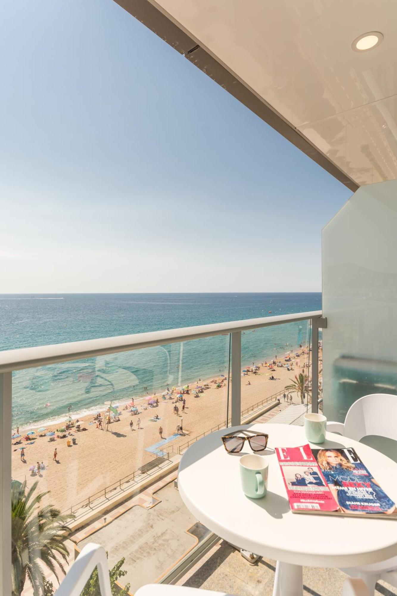 Estudio con vistas al mar