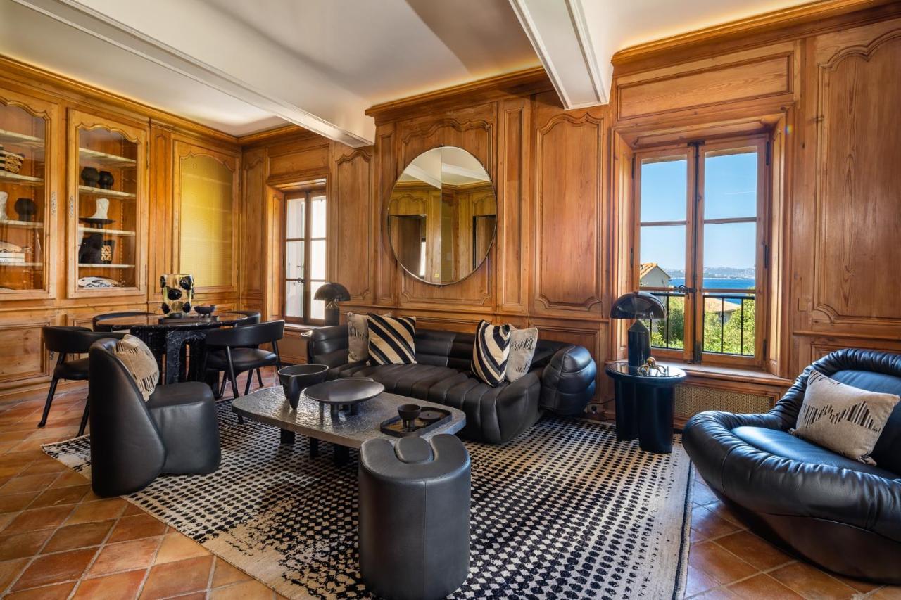 Suite Dúplex con terraza y vistas al mar