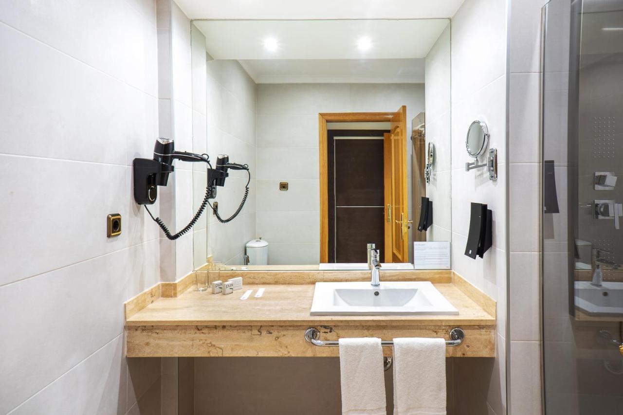 Twin Room with Terrace,1310239054:JPEG