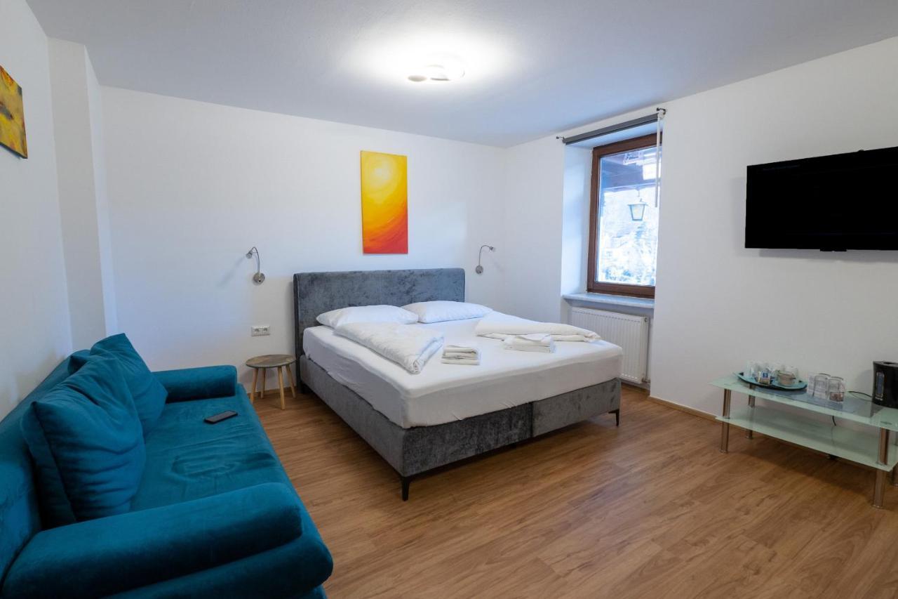 Quadruple Room,1344919355:JPEG