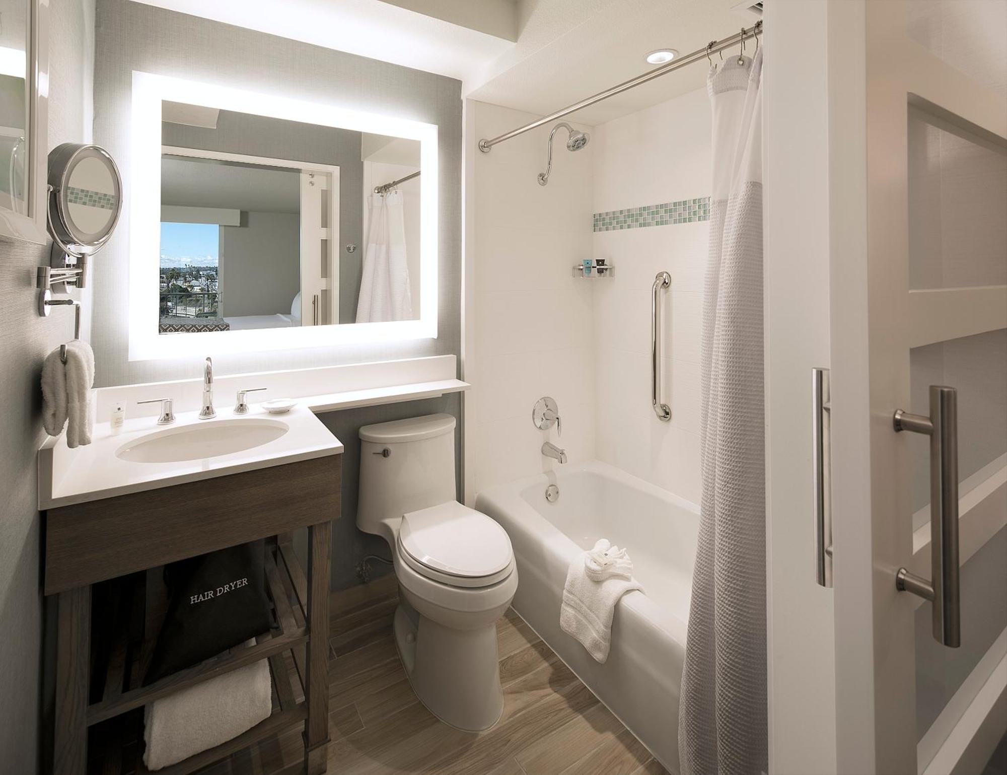 Habitación Doble con 2 camas grandes y vistas al océano - No fumadores