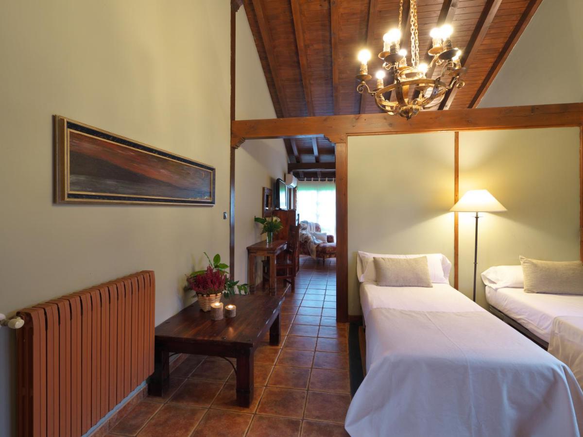 Habitación doble con salón