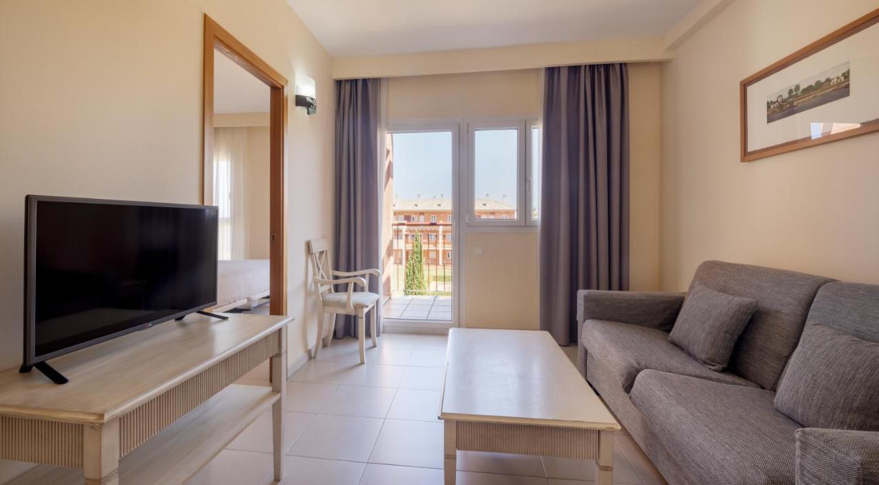 One-Bedroom Apartment,1498565563:JPEG