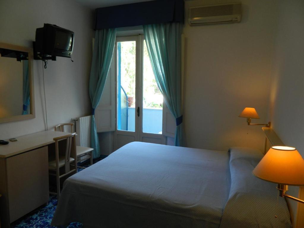 Triple Room with Balcony,24498297:JPEG