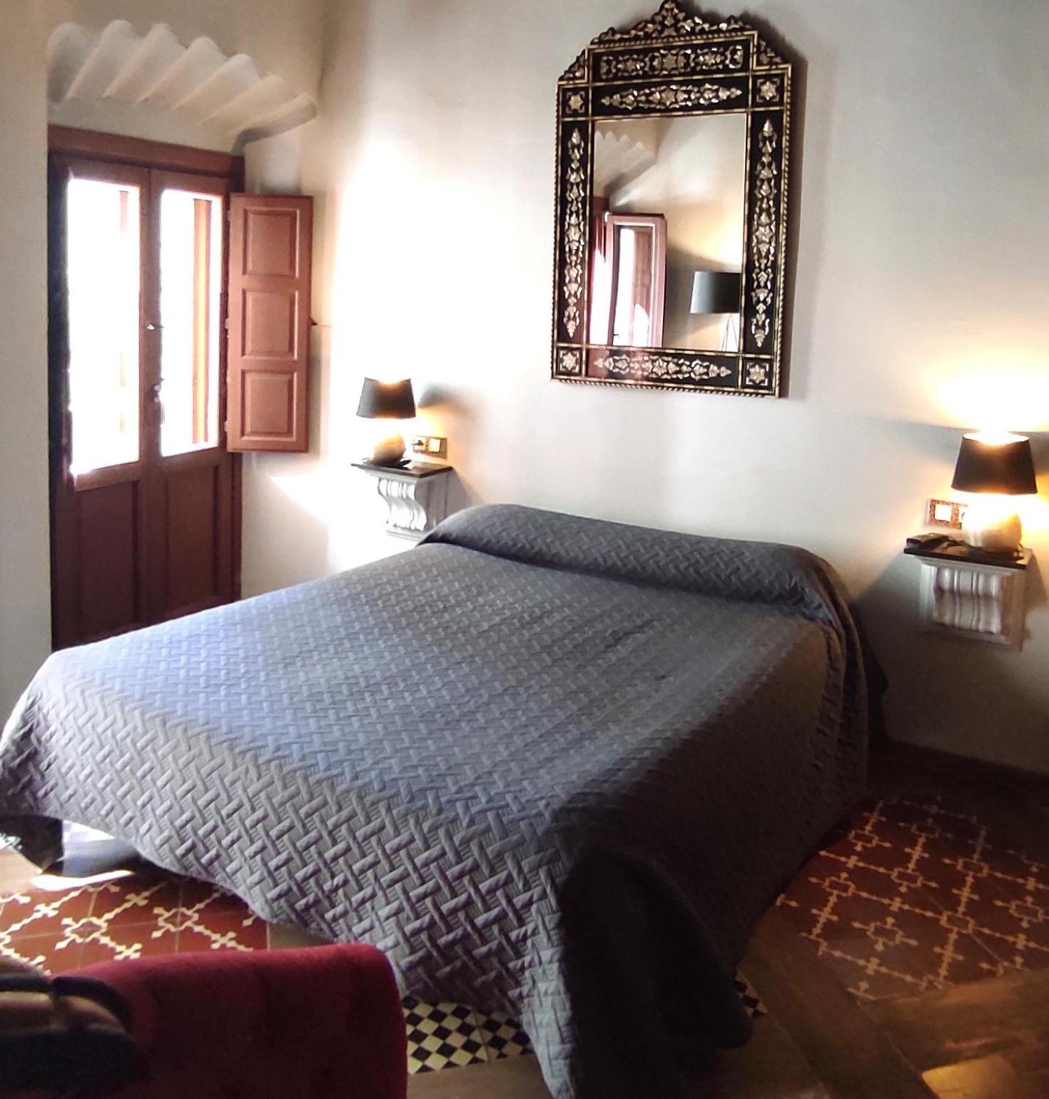 Double Room,1531056514:JPEG