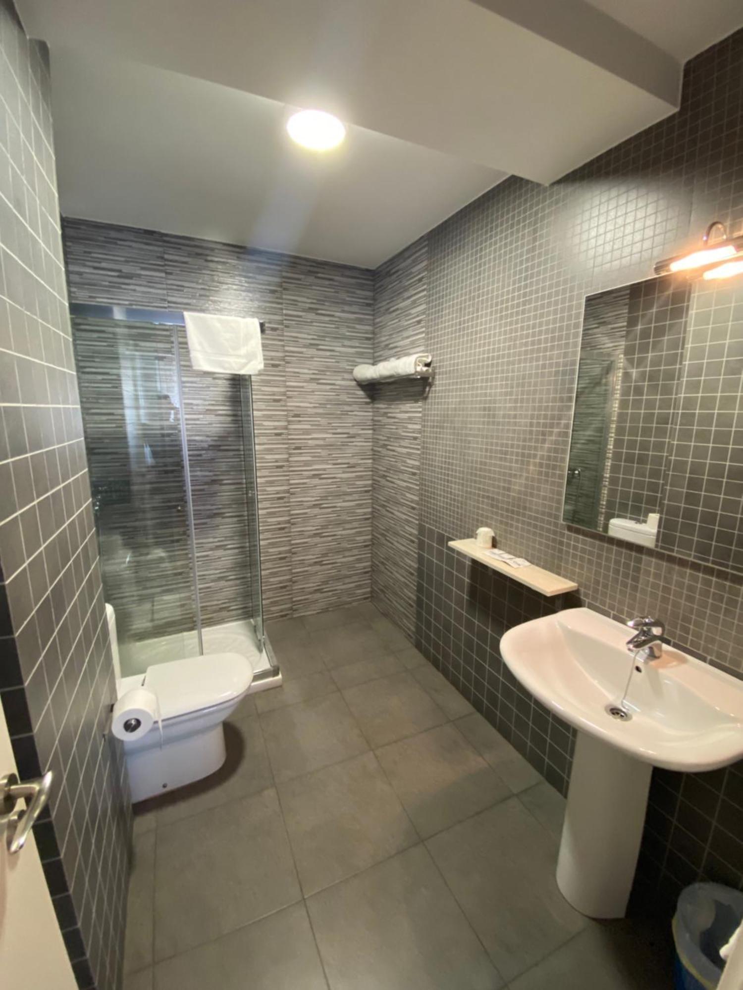 Double Private Bathroom