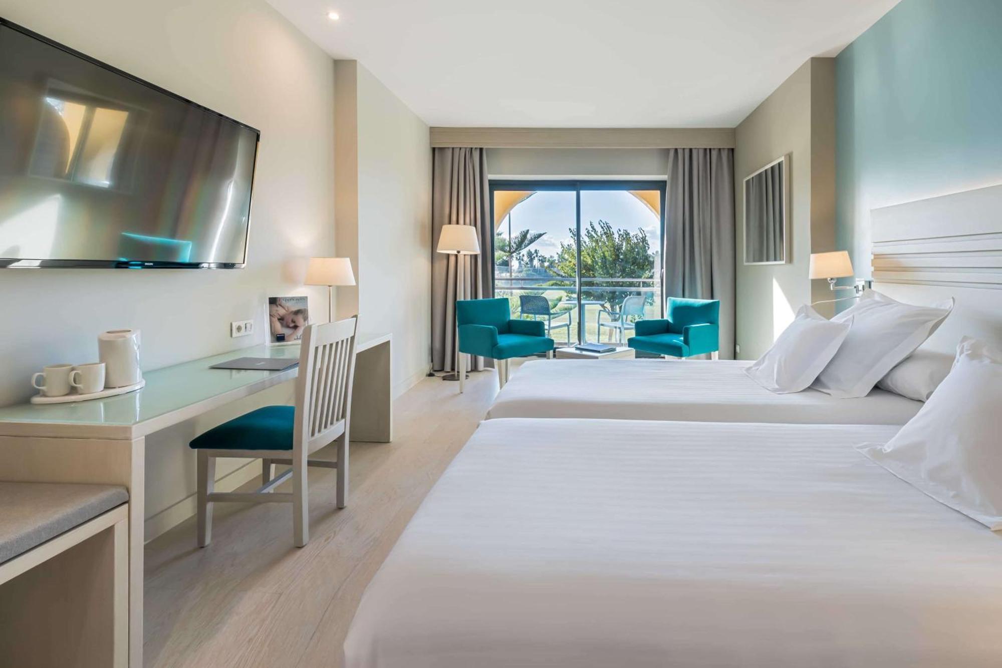 Double or Twin Room with Terrace,1541720383:JPEG