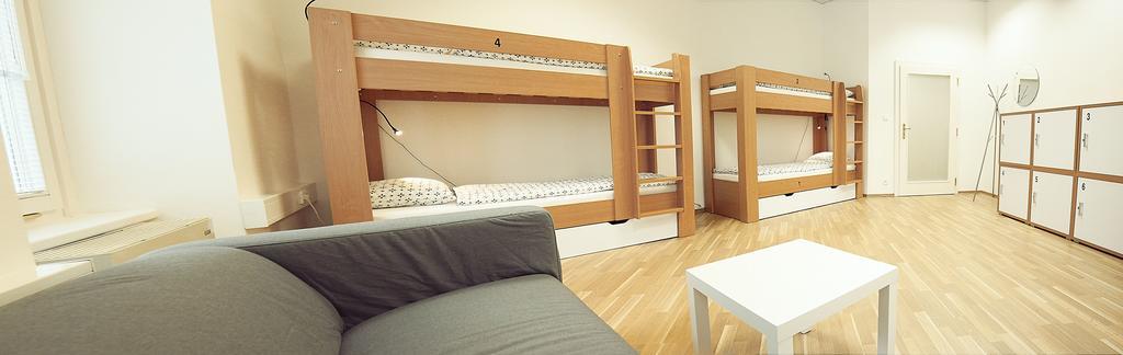 Bed in 6-Bed Female Dormitory Room,711530635:JPEG