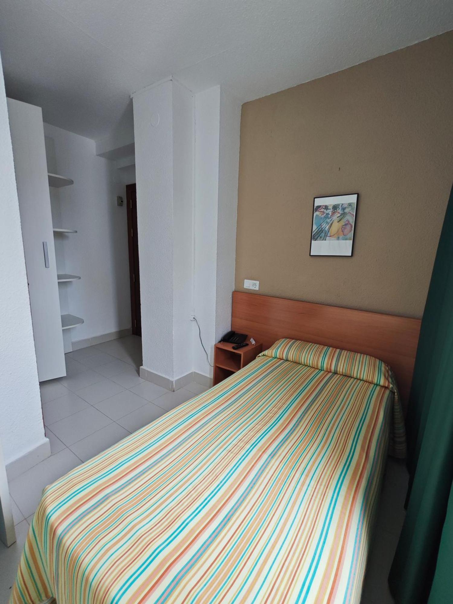 Single Room,1589587047:JPEG