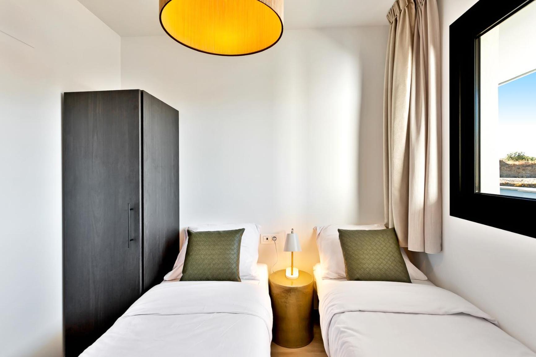 Apartamento con vistas a la montaña y al mar
