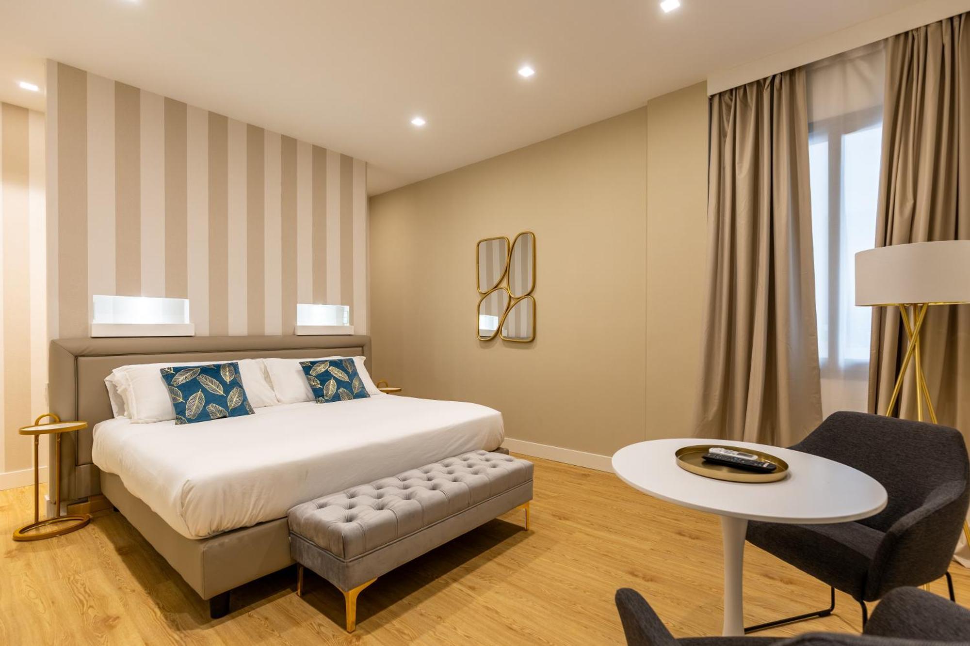 Junior Suite,1594535544:JPEG