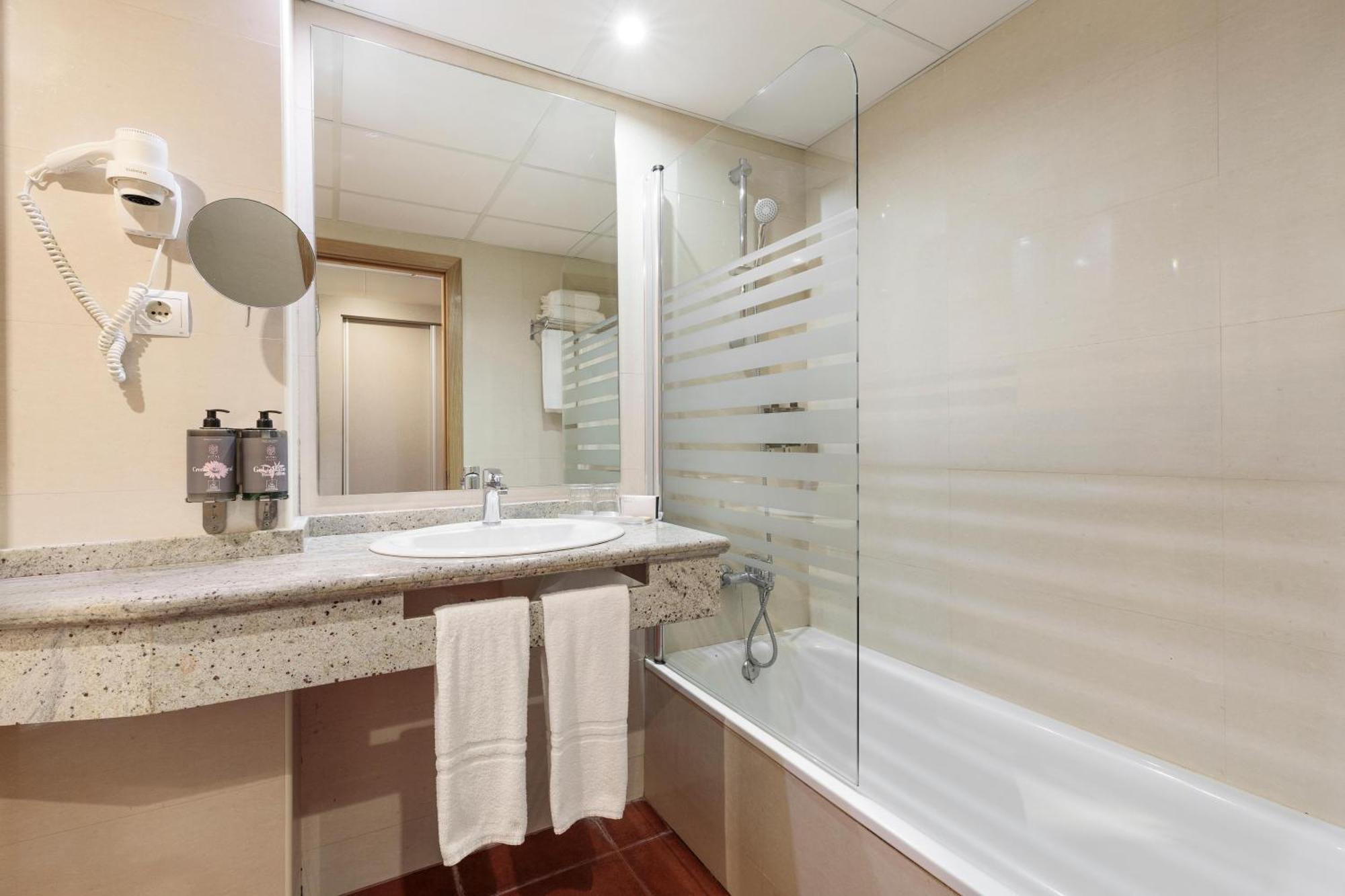 Budget Double Room,1636739896:JPEG