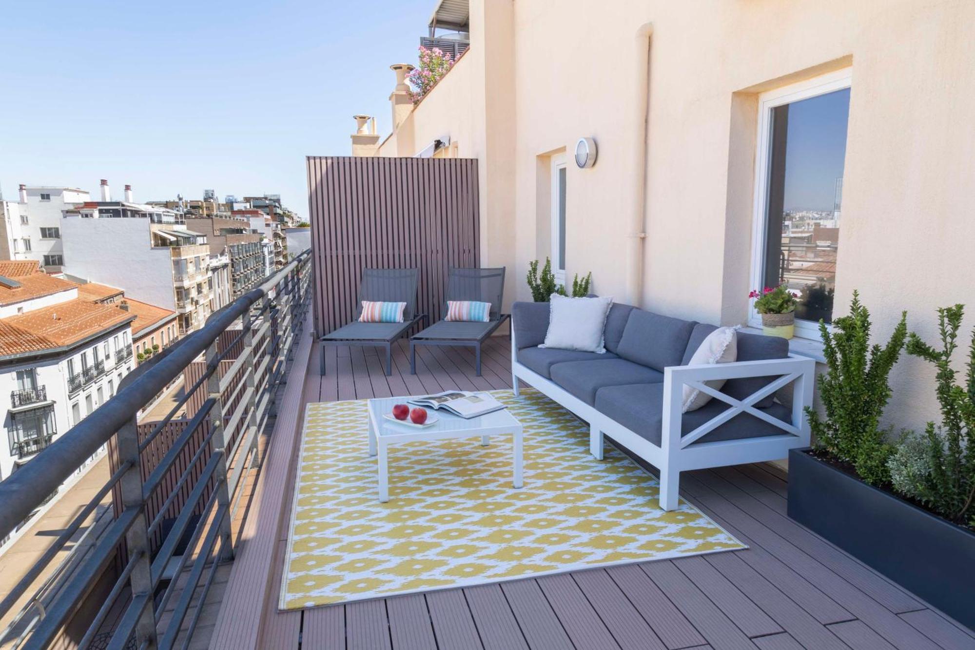 Habitación Doble Estándar con terraza - 1 cama doble o 2 camas individuales