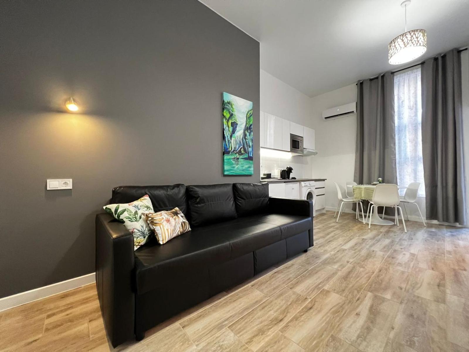 Superior Apartment