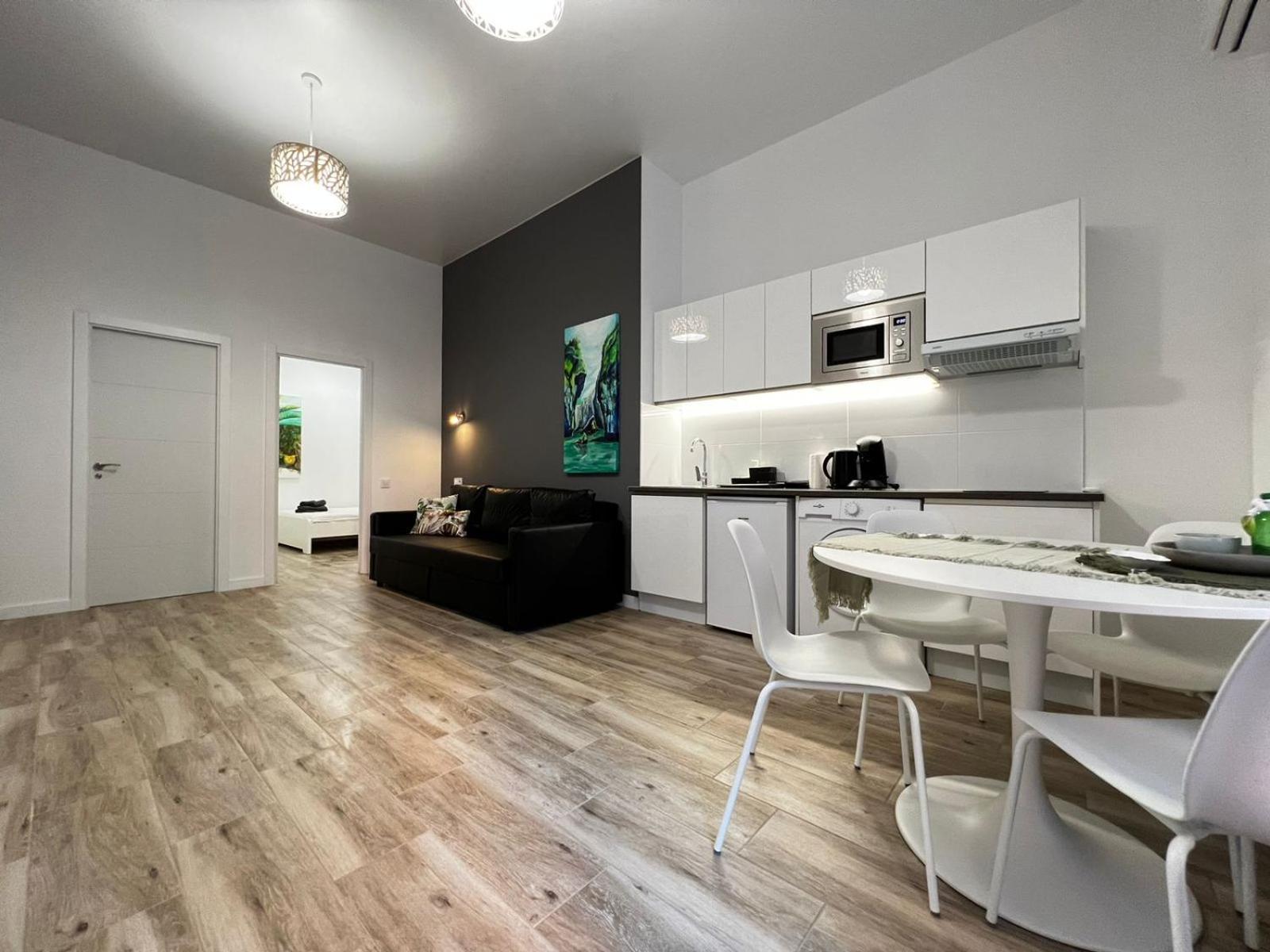 Superior Apartment