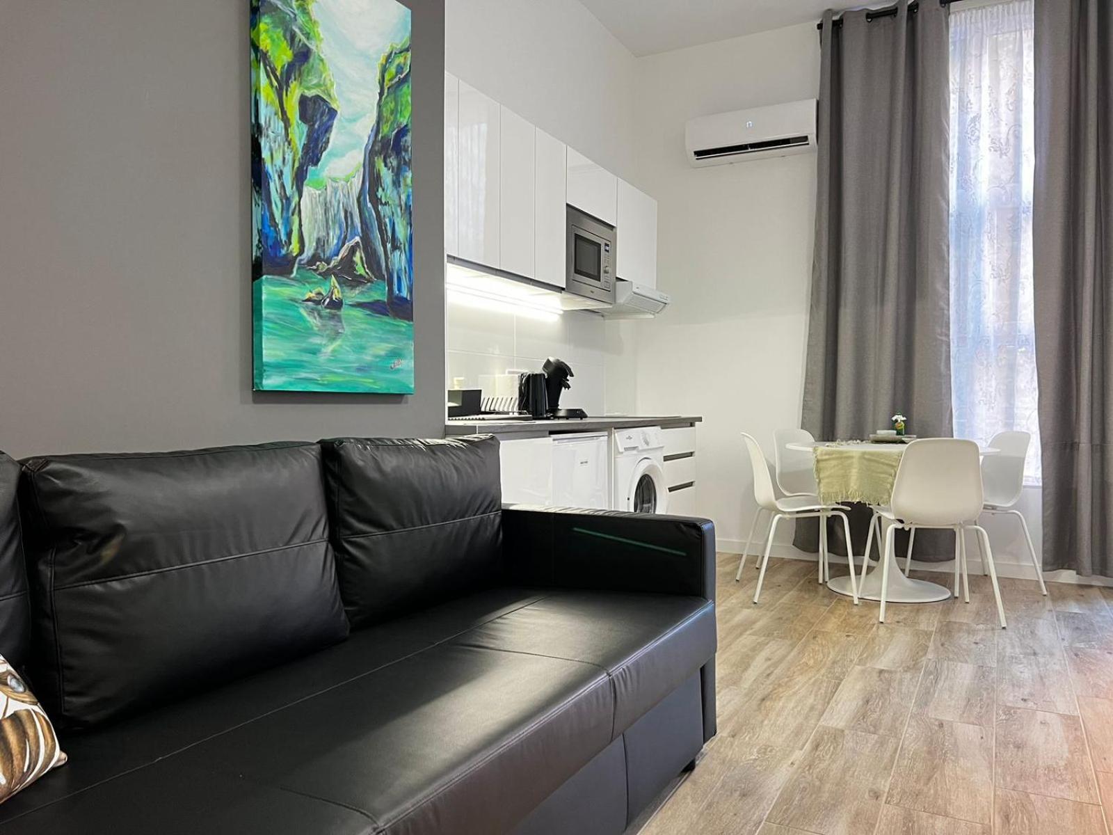 Superior Apartment