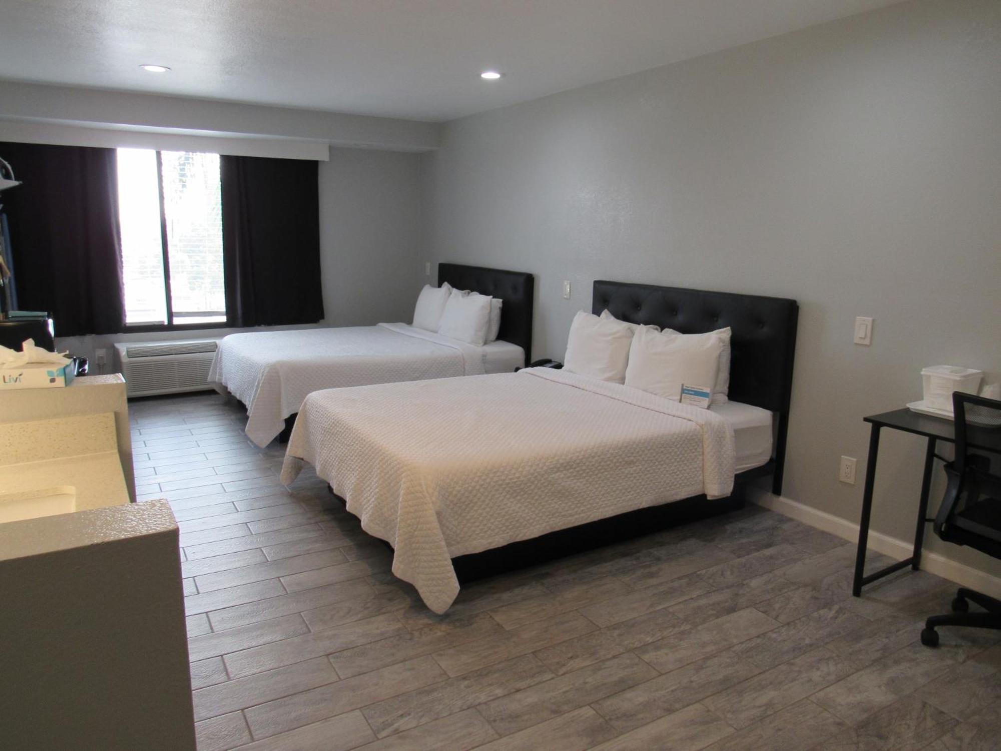 Habitación cuádruple con 2 camas grandes - No fumadores