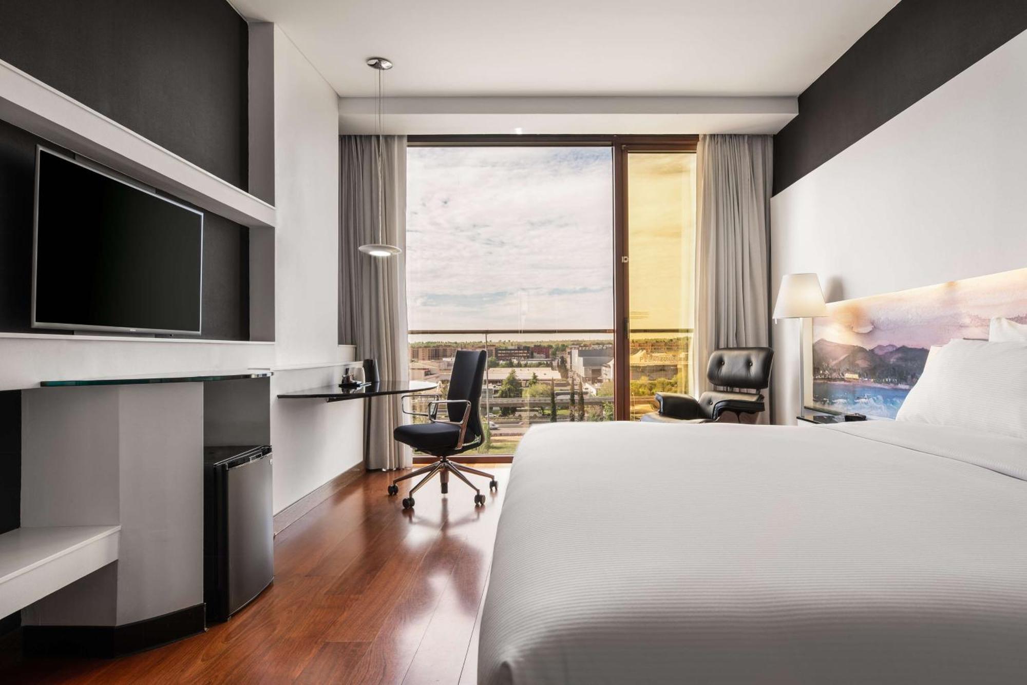 Executive King Room,1622014950:JPEG