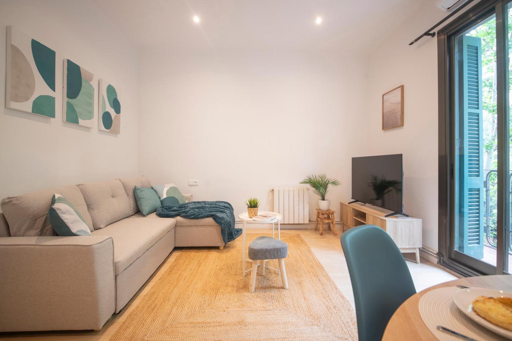 One-Bedroom Apartment