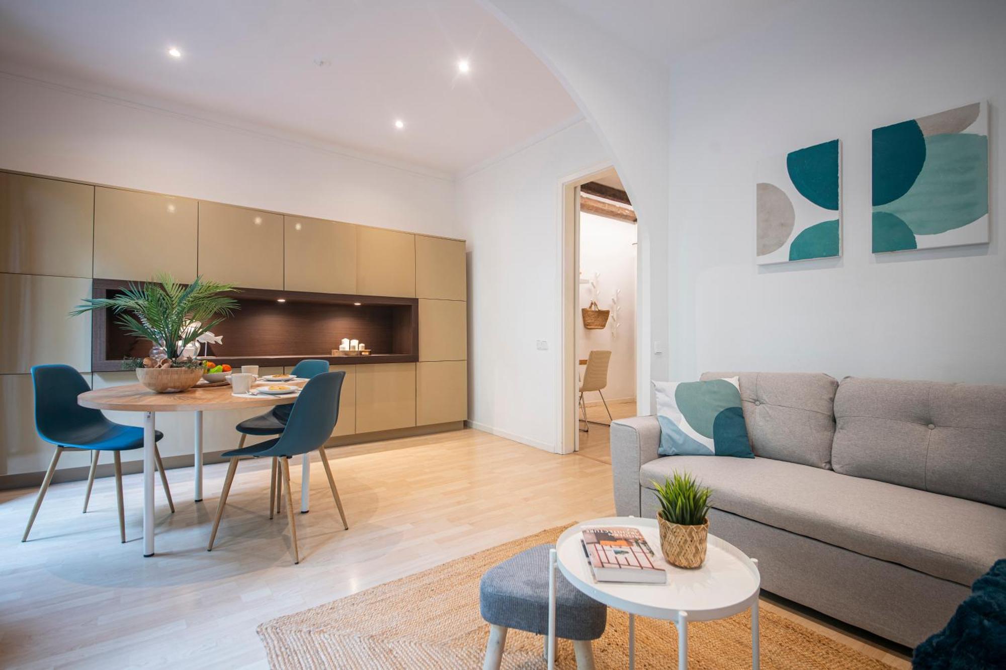 One-Bedroom Apartment