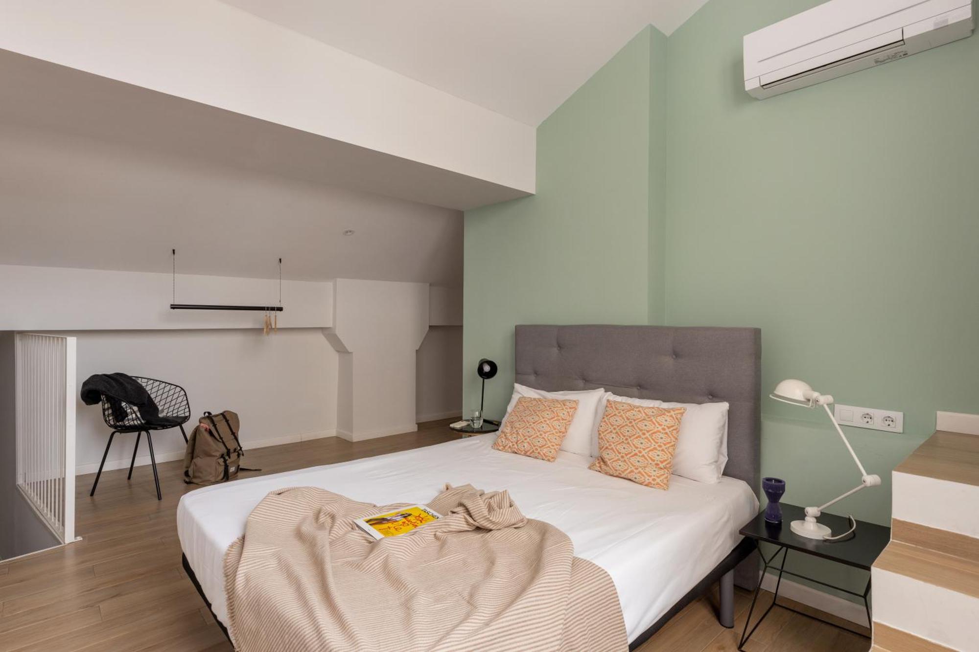 Three-Bedroom Apartment Terrace