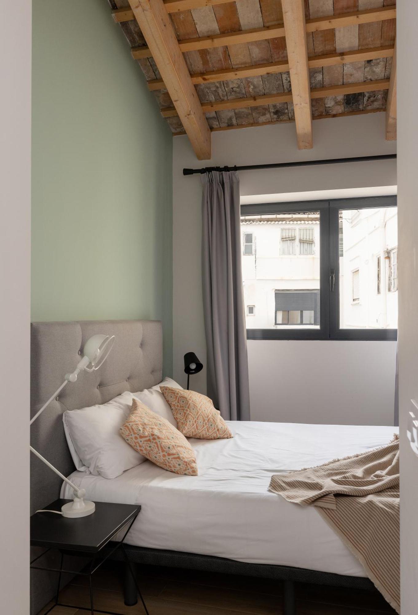 Three-Bedroom Apartment Terrace