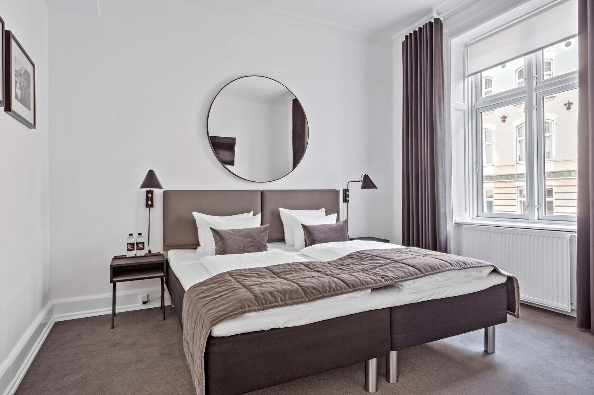 Habitación Familiar con cama extragrande y sofá cama