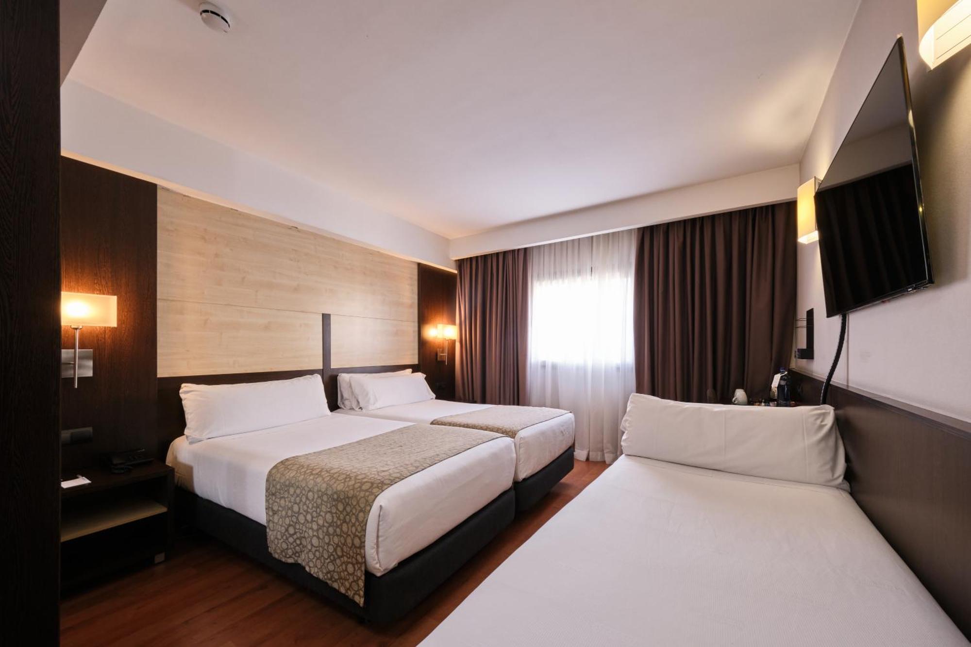 Habitación Triple (2 adultos + 1 niño)