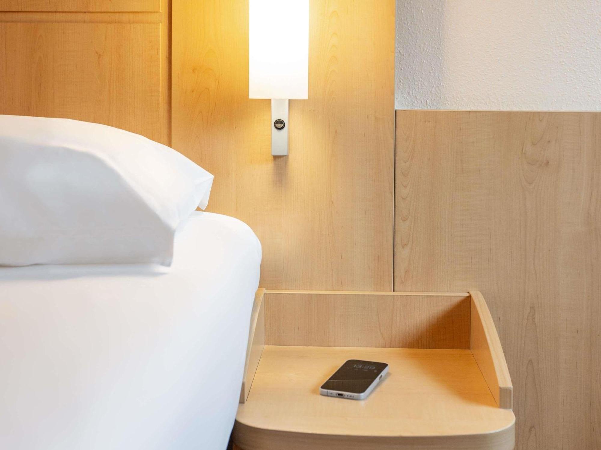 Standard Double Room - Mobility Accessible,1704920765:JPEG