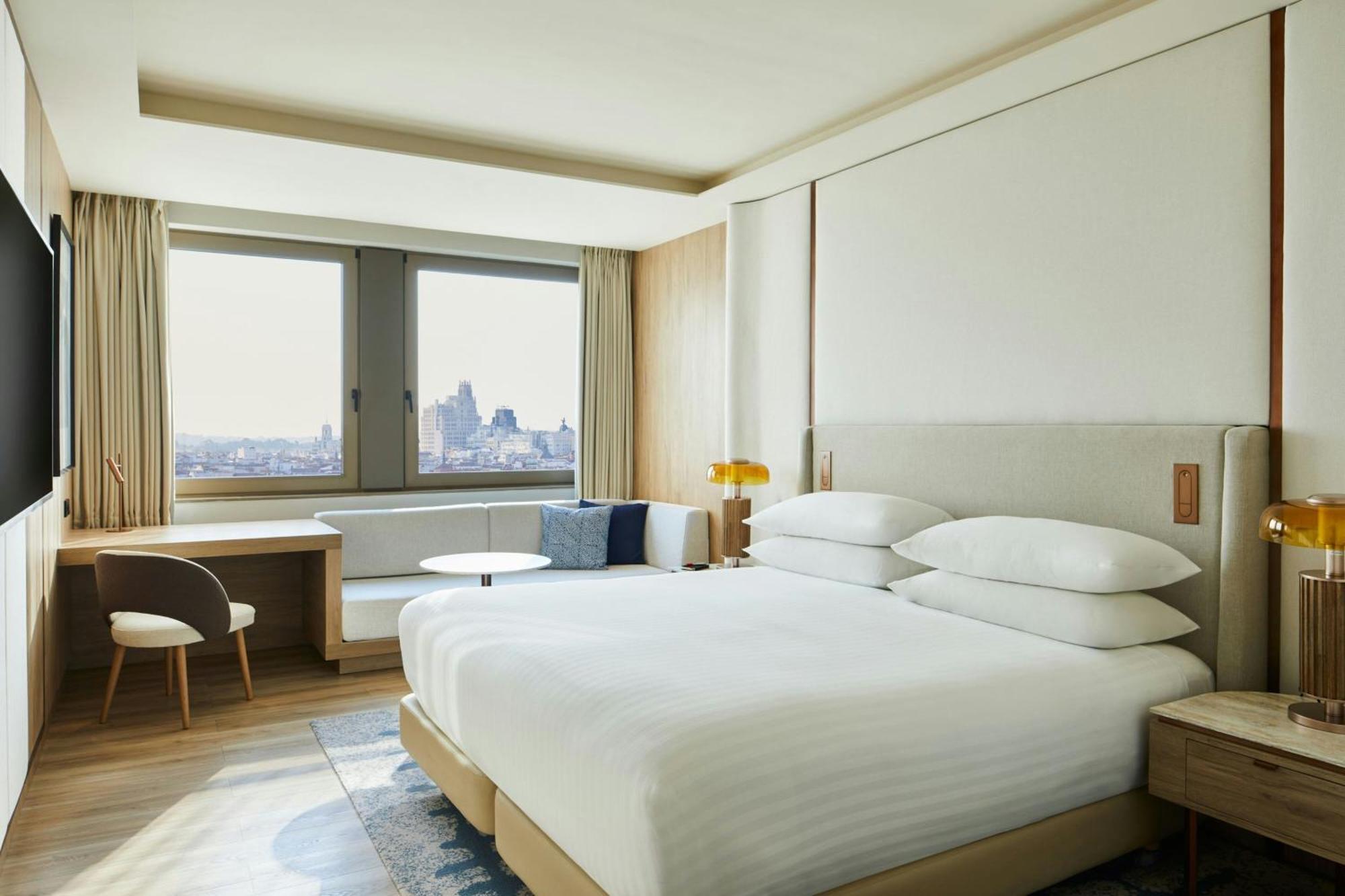 Habitación Familiar Superior Panorámica con sofá cama - 1 cama extragrande