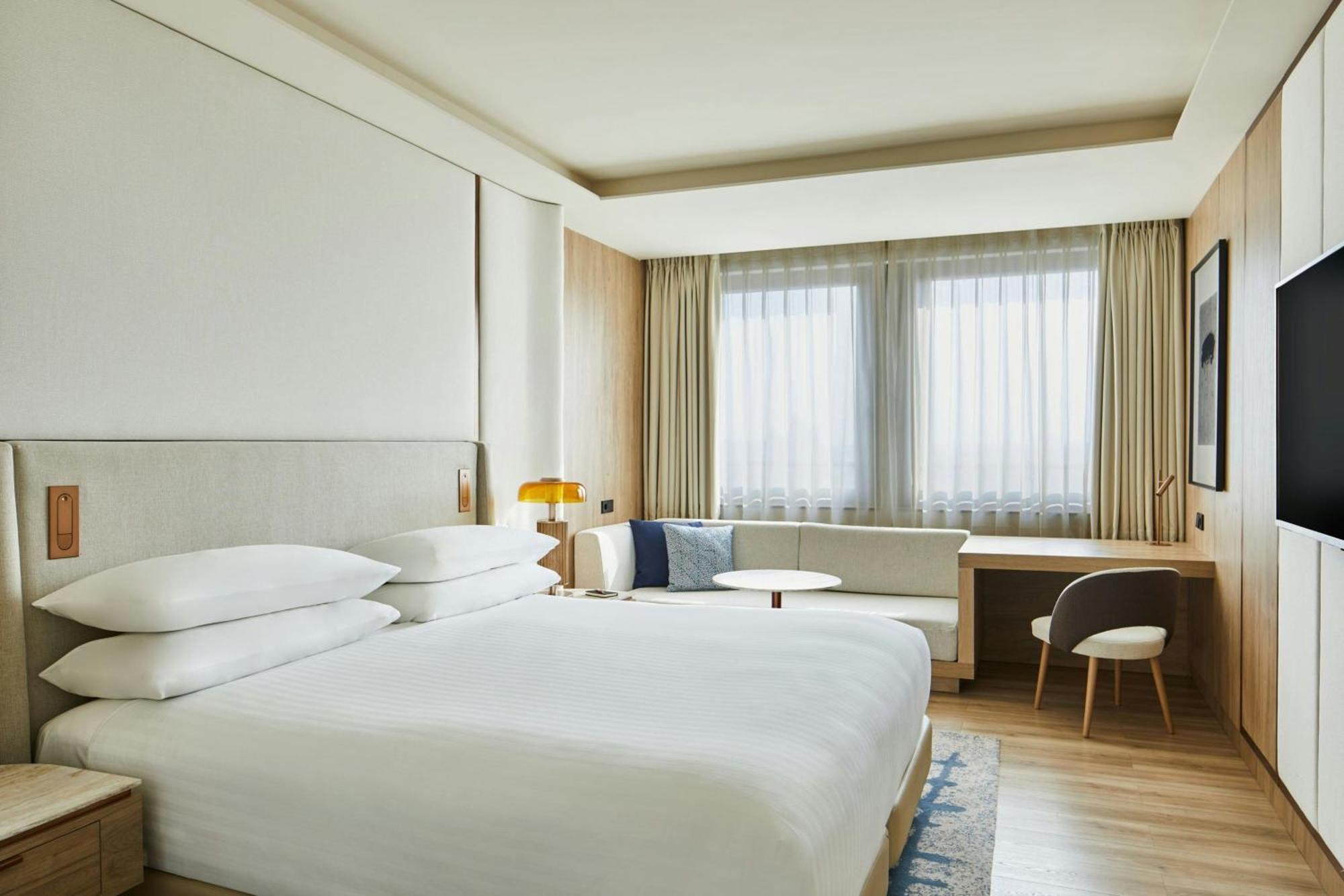 Habitación Doble Superior con vistas a la ciudad - Cama doble grande