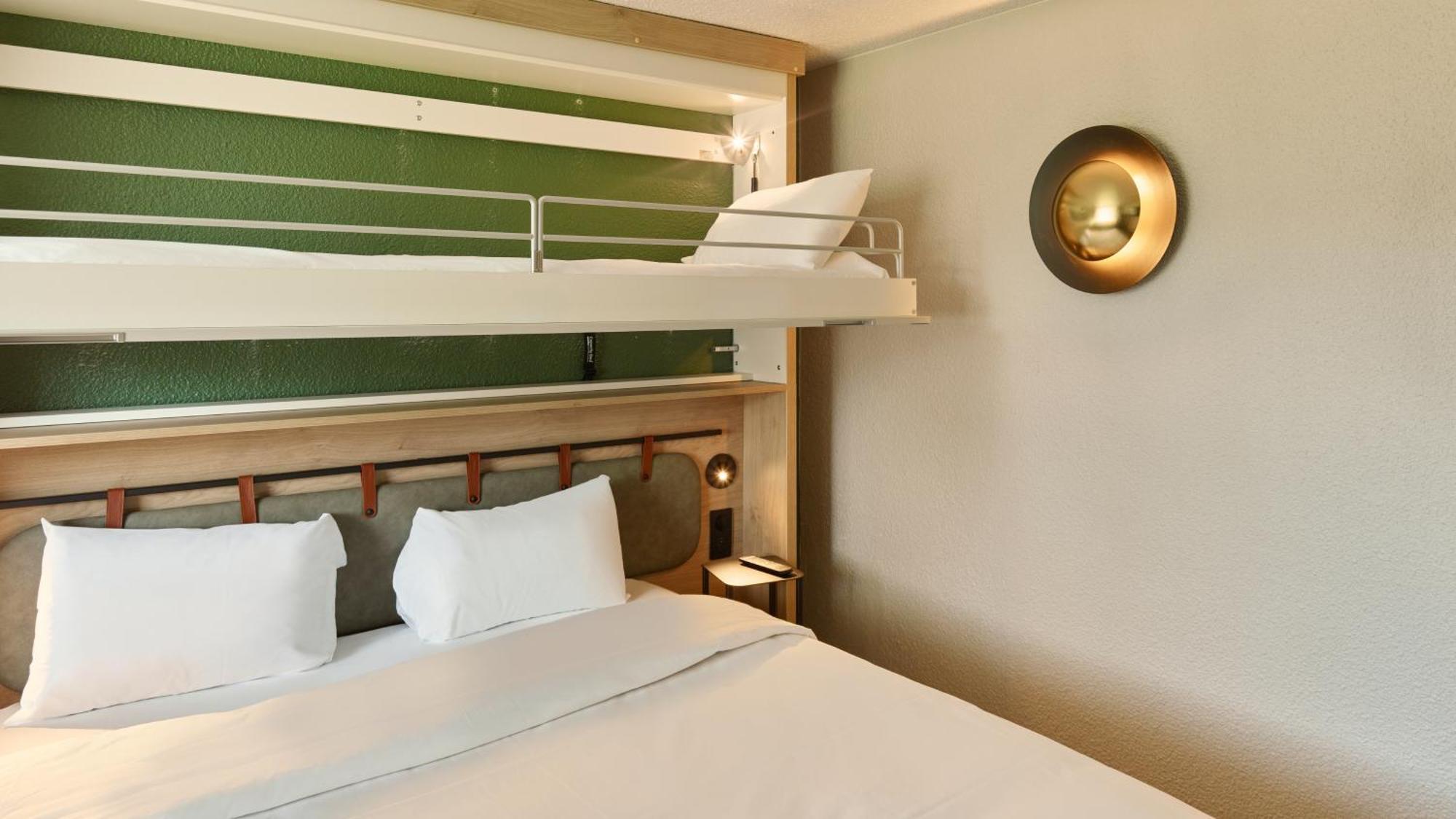 Standard Queen Room One Bunk Bed