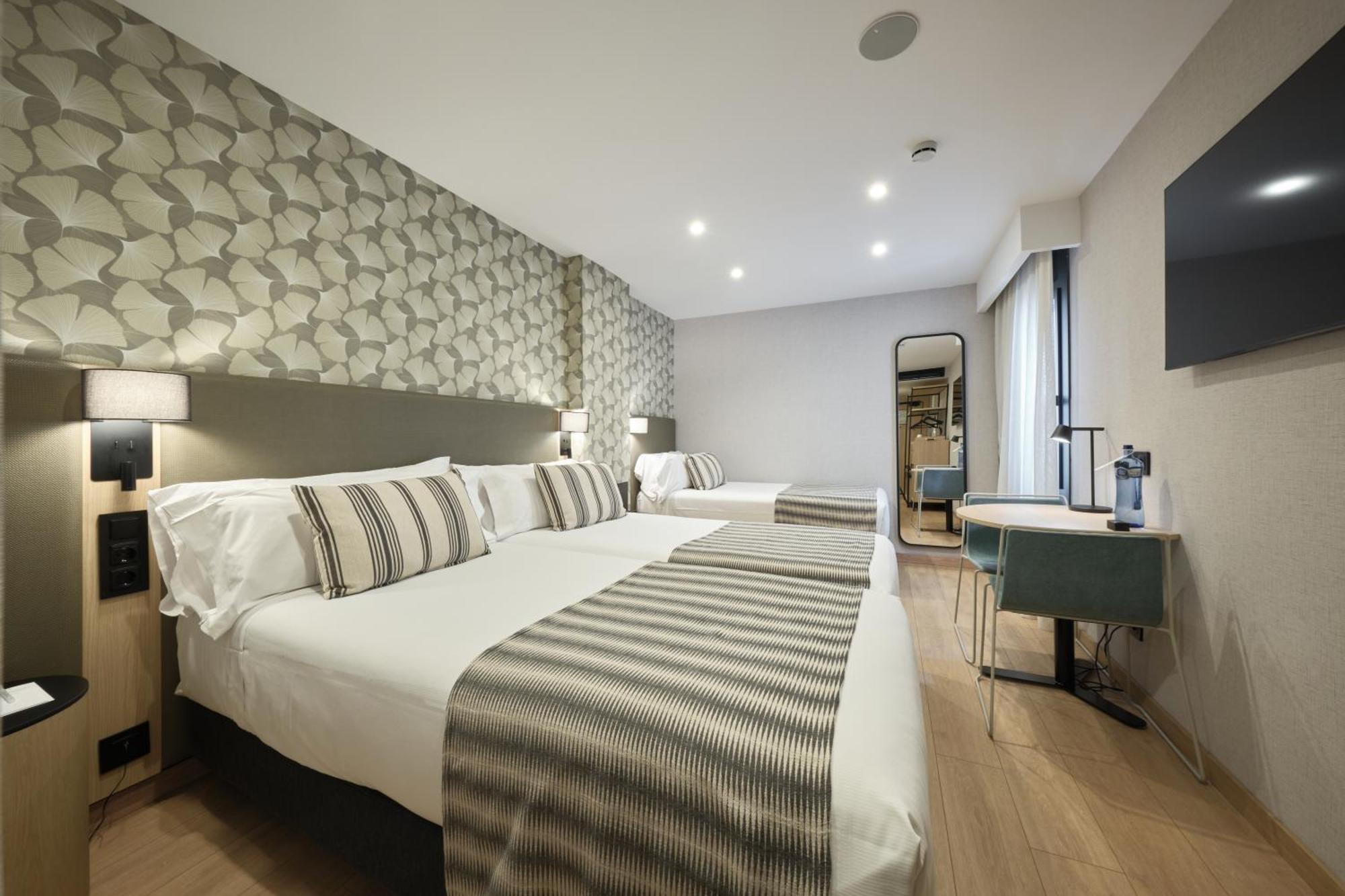 Premium Deluxe Triple Room