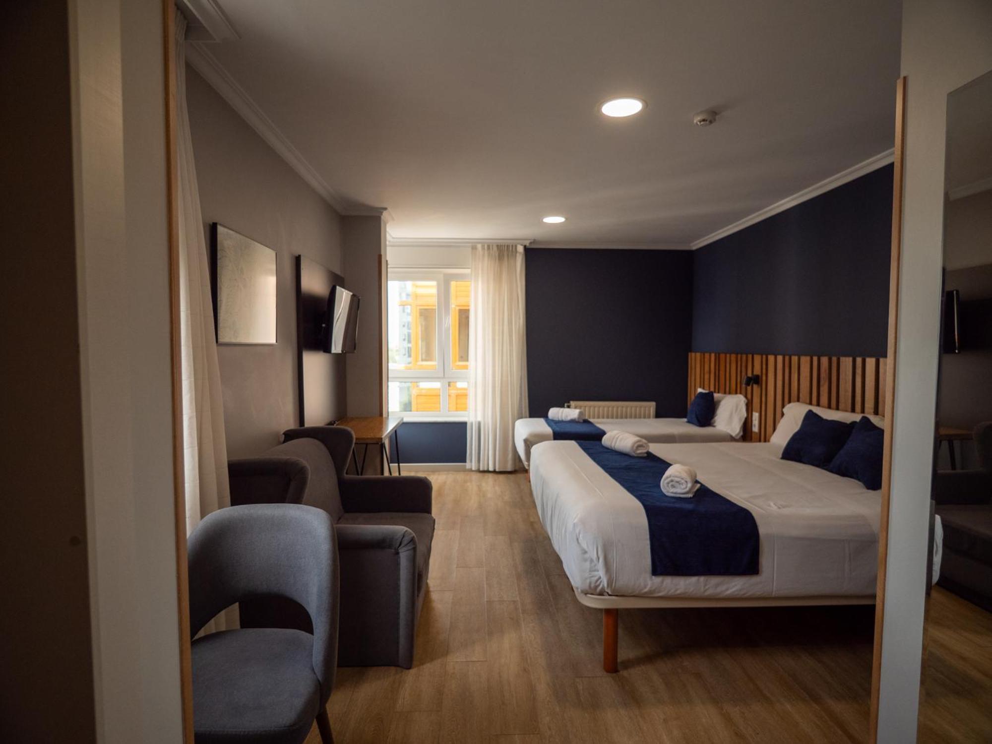 Triple Room,1765864270:JPEG
