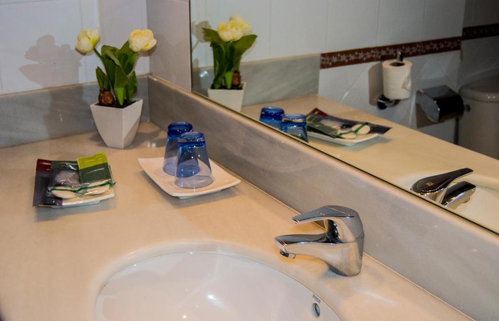 Queen Room,18771479:JPEG