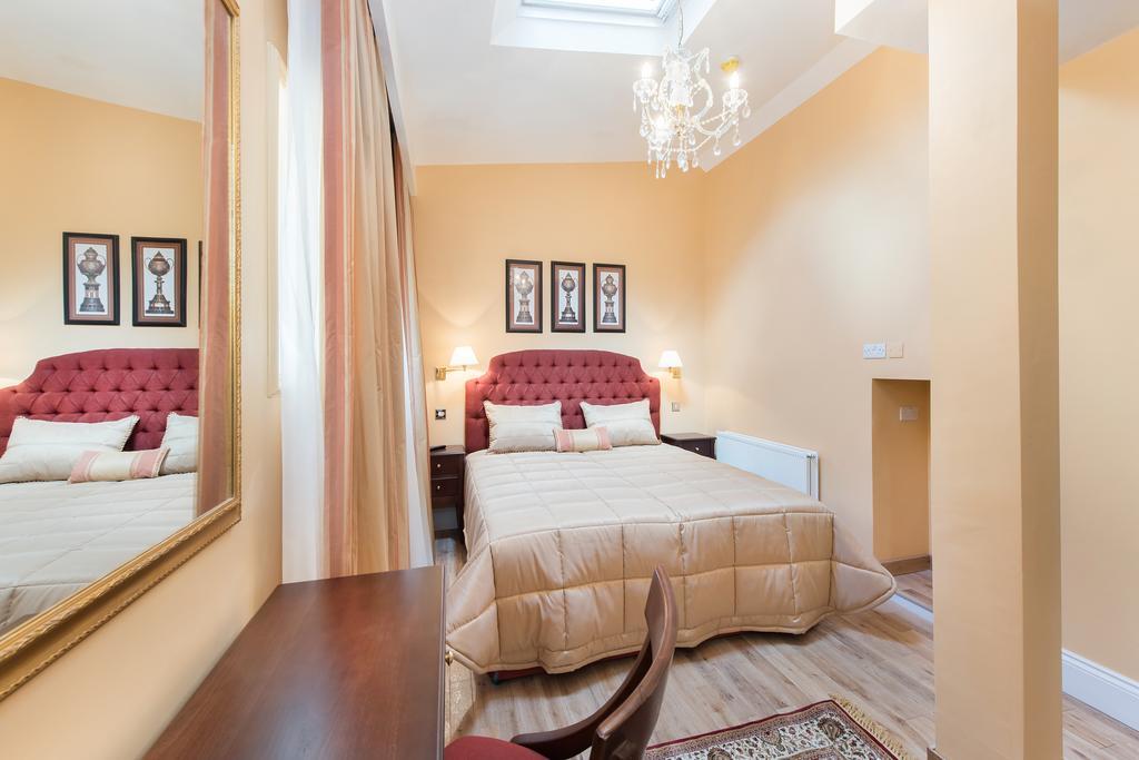 Deluxe Suite,214660442:JPEG