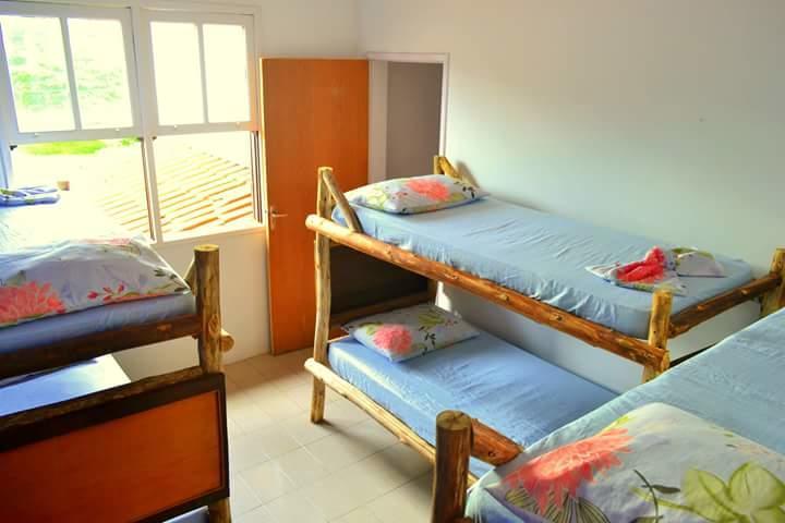 Cama en habitación compartida mixta de 6 camas
