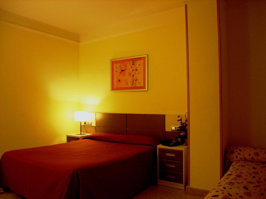 Twin Room (2 Adults + 1 Child),1207807411:JPEG