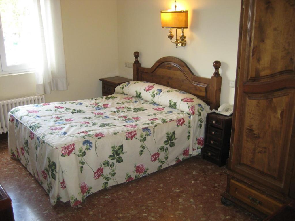 Single Room,63287059:JPEG