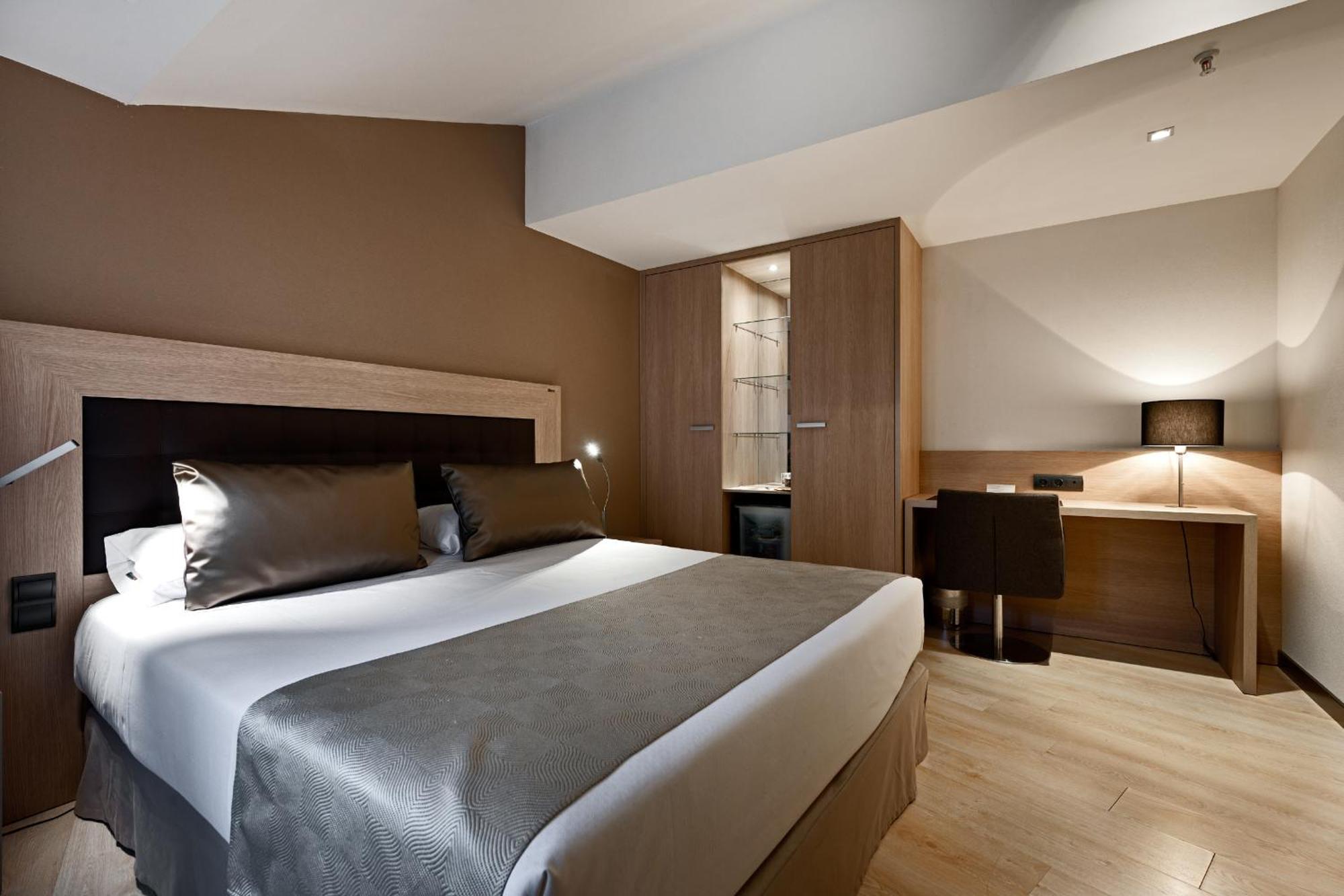 Superior Double Room,1669016621:JPEG