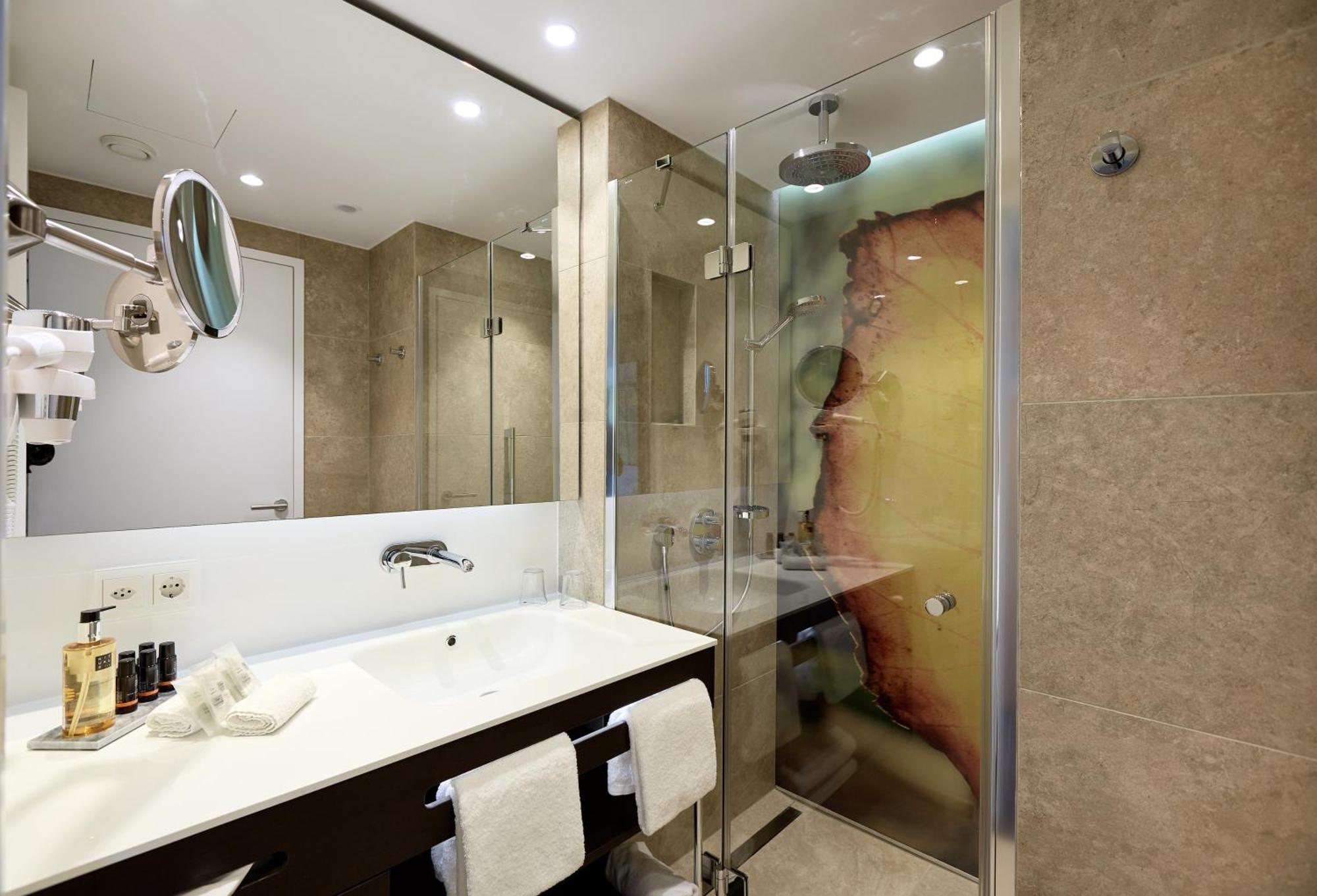 Habitación Confort con cama grande