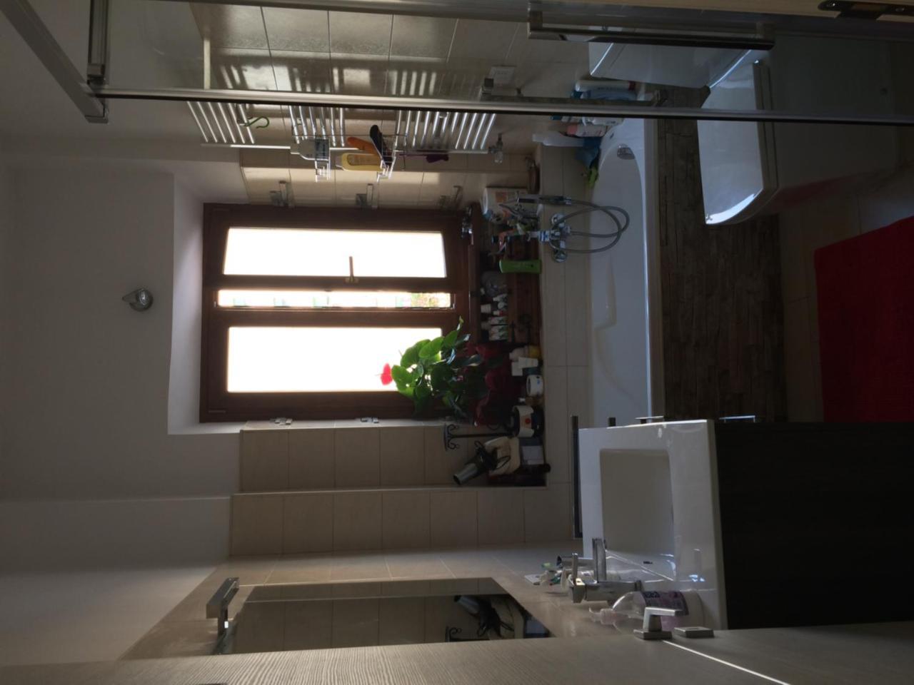 Habitación Doble con baño compartido externo