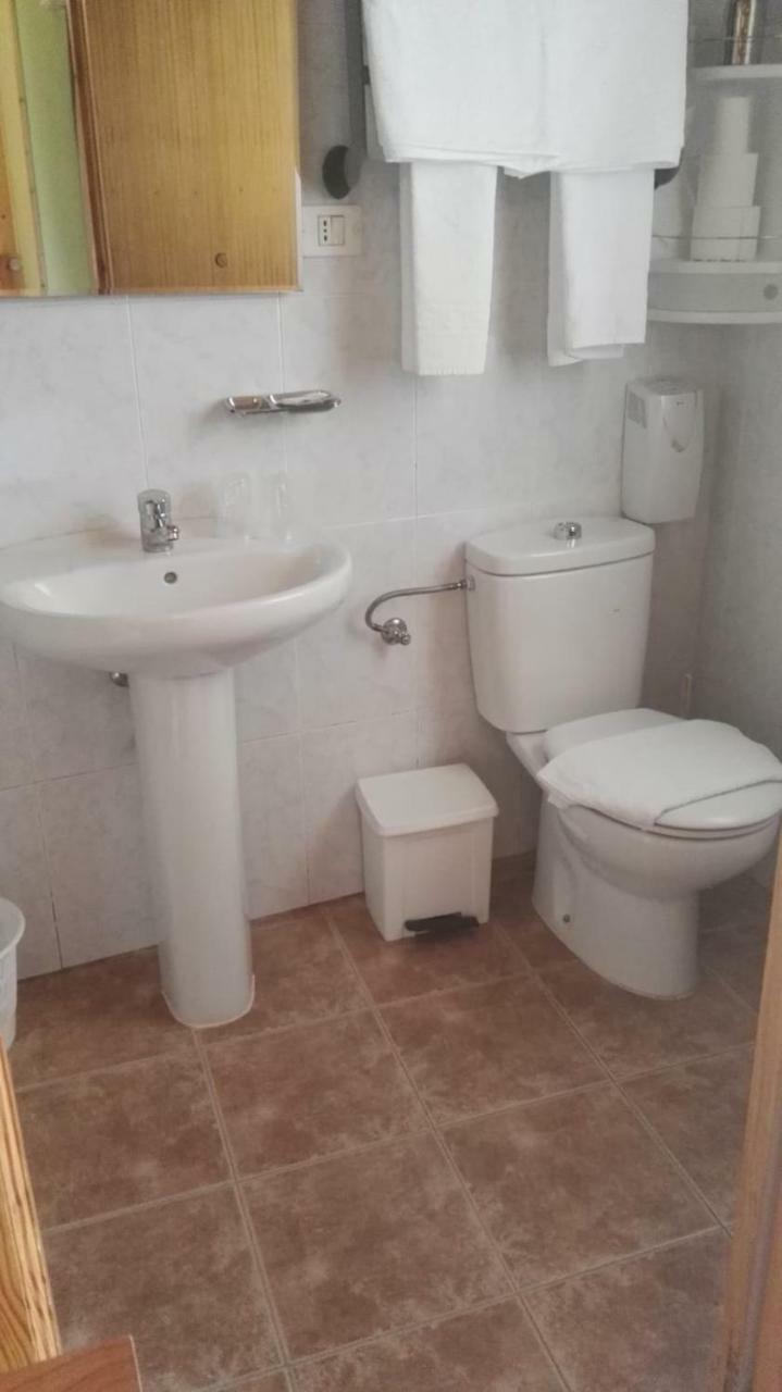 Habitación Doble con baño privado - 2 camas