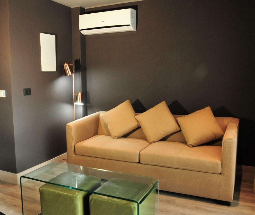 One-Bedroom Apartment with Balcony,786745602:JPEG