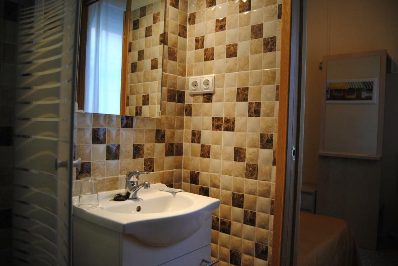Habitación Individual con baño privado