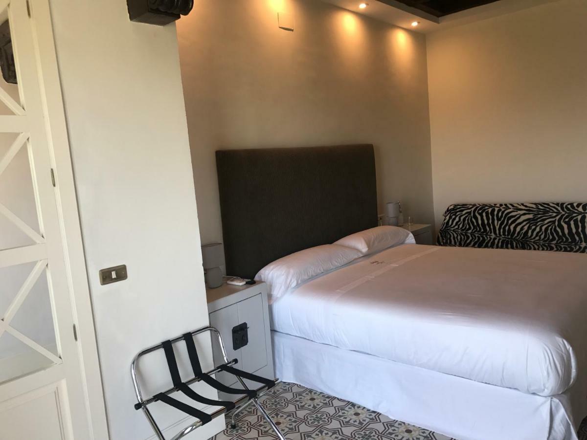 Double Room Views of El Tajo