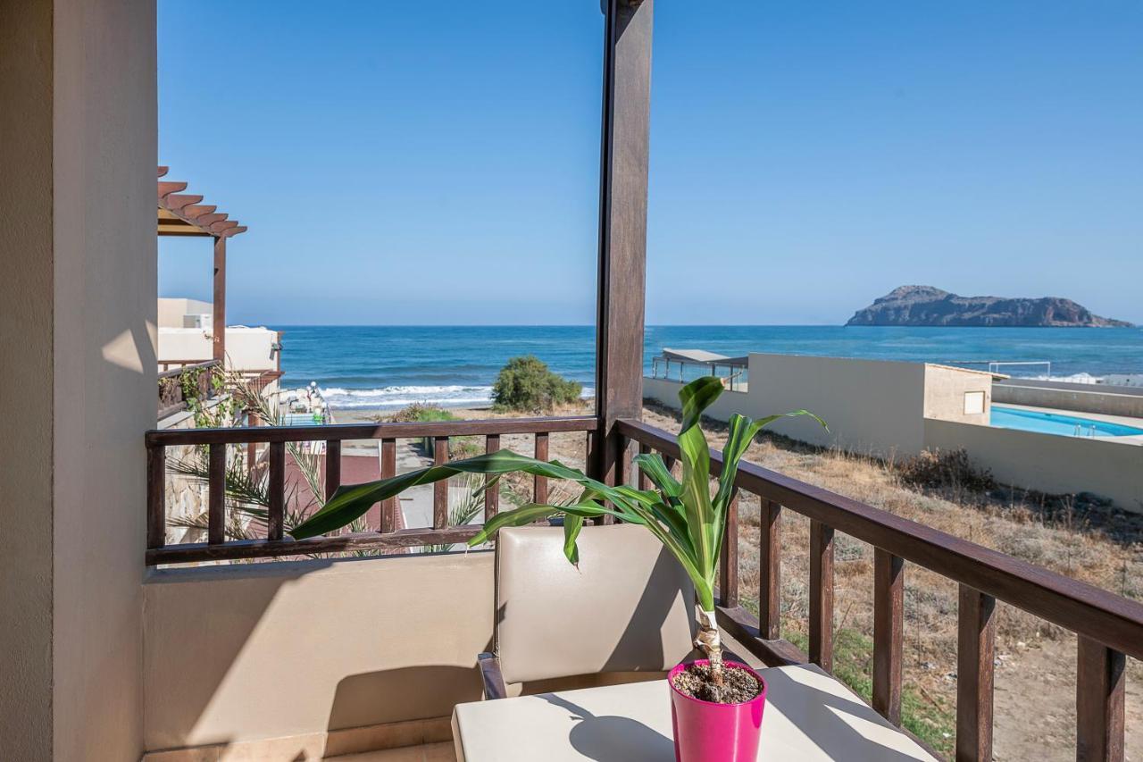 Estudio Estándar con vistas laterales al mar
