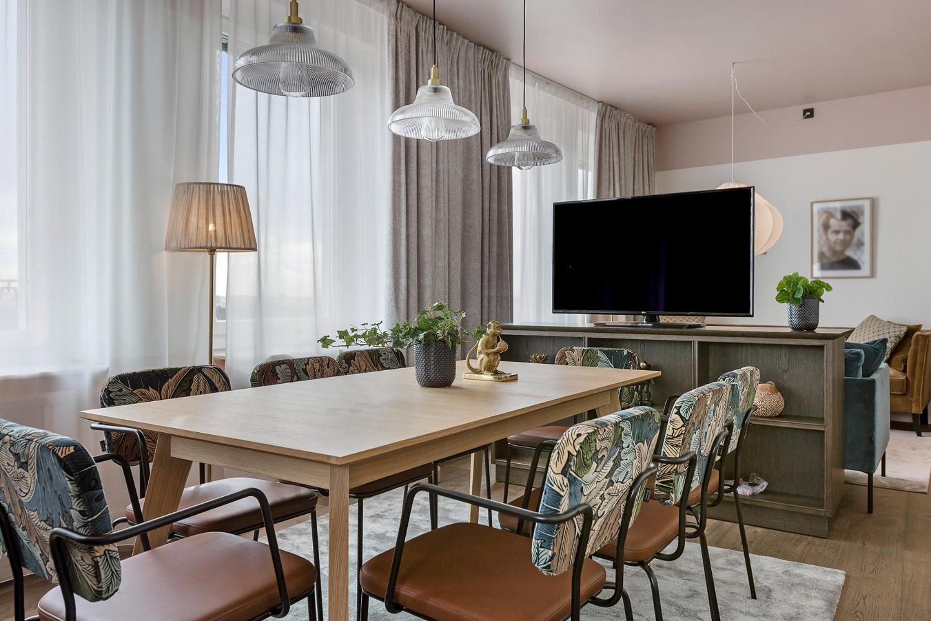 Executive King Suite